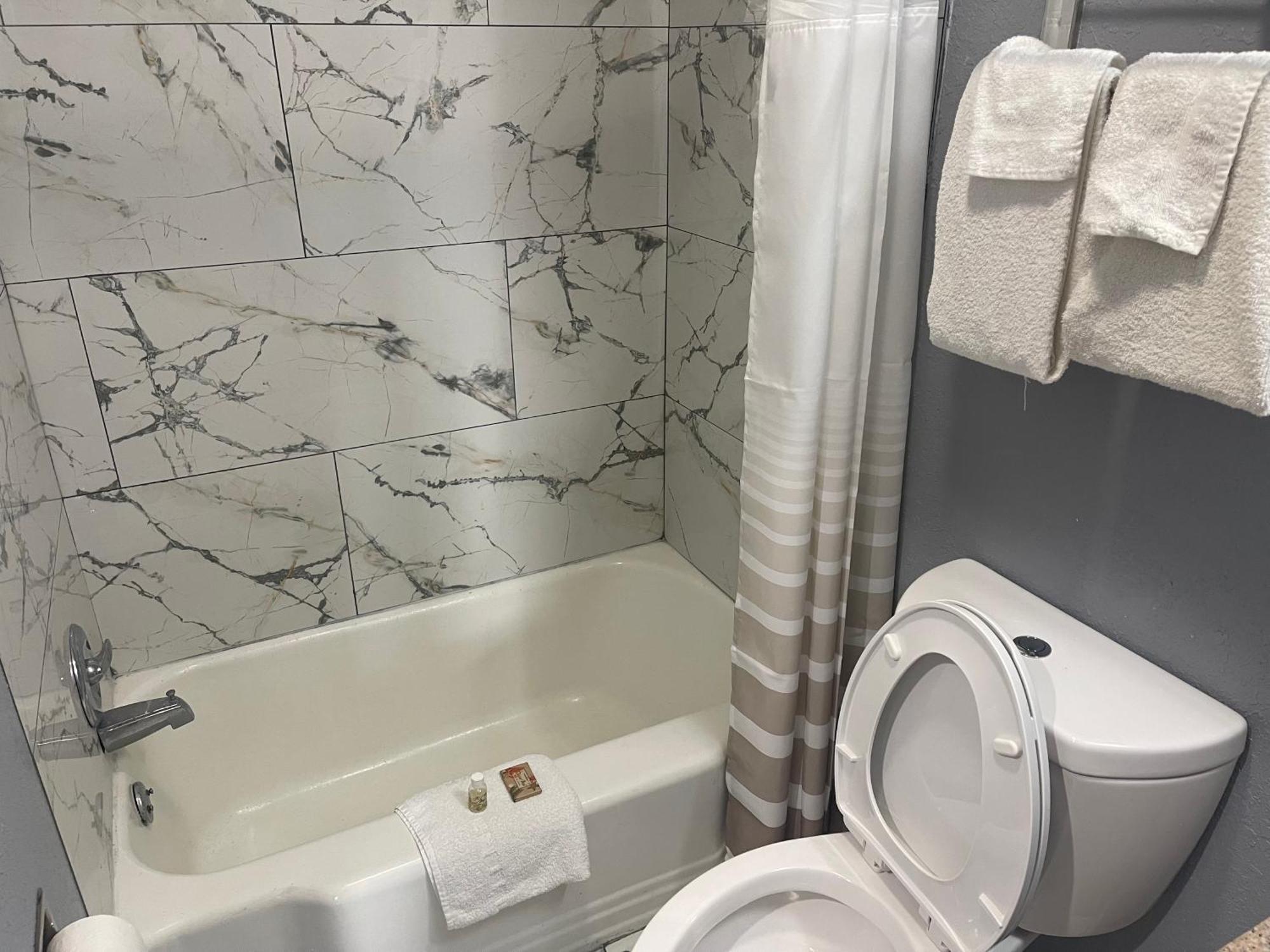 Americas Best Value Inn-Savannah Zewnętrze zdjęcie